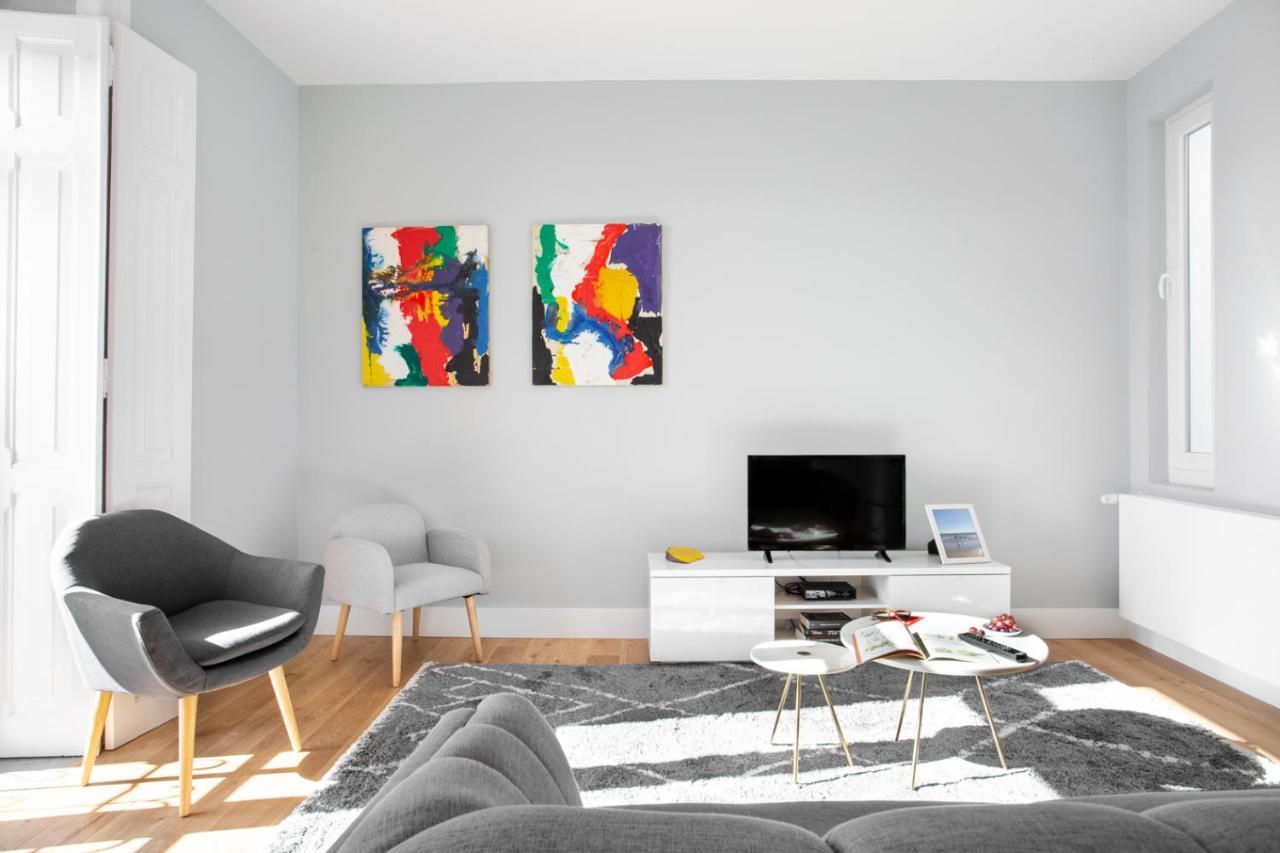 Joivy Marvelous 3-Bed Home With Astonishing View And Terrace, Nearby St George Castle Lissabon Exterior foto